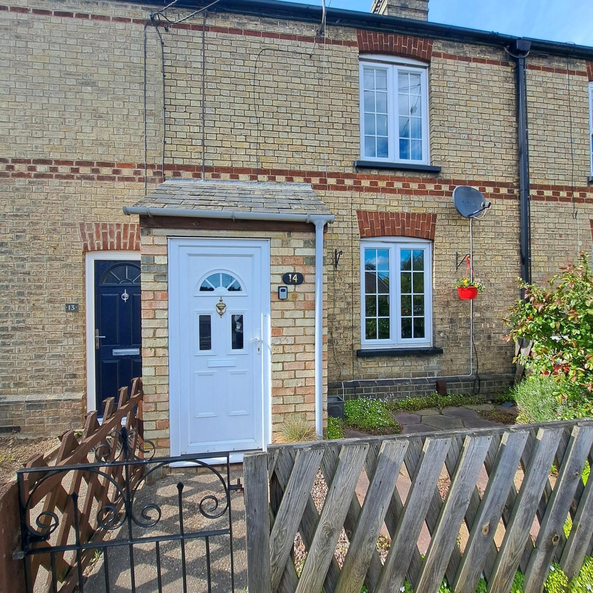 Generous 3 Bed In The Heart Of The Village Huntingdon Extérieur photo