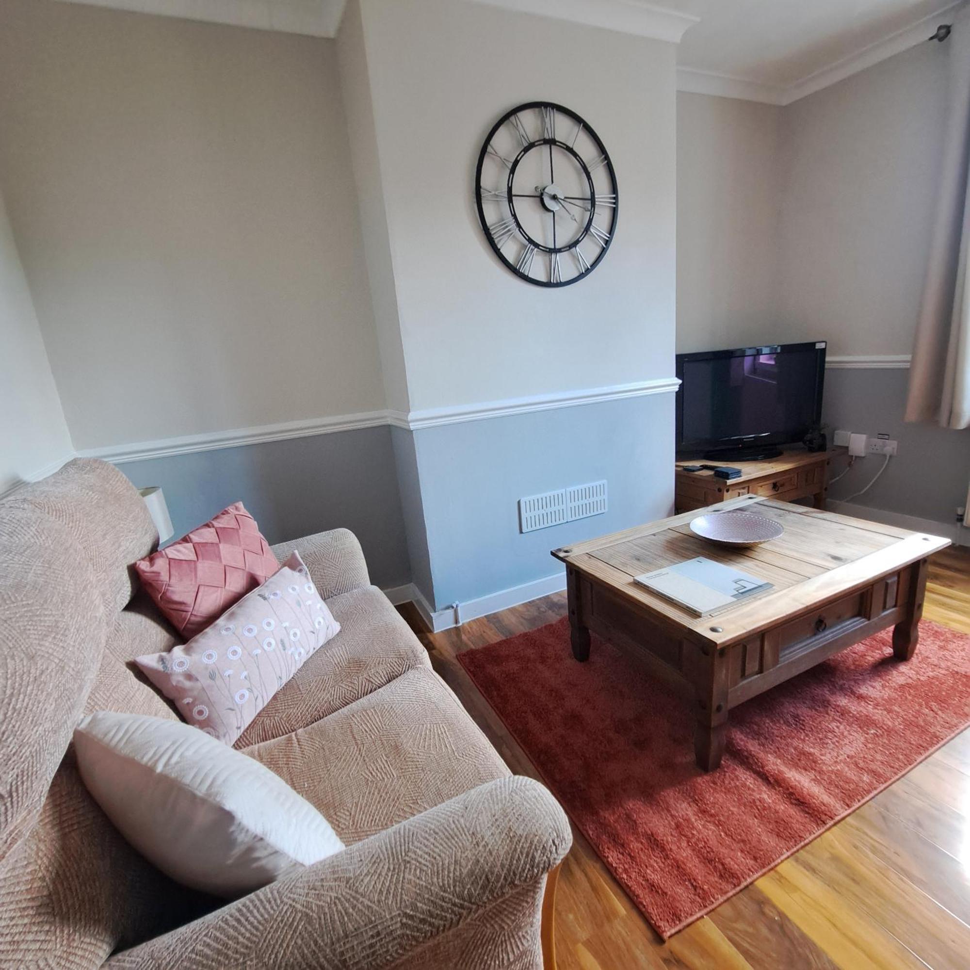 Generous 3 Bed In The Heart Of The Village Huntingdon Extérieur photo